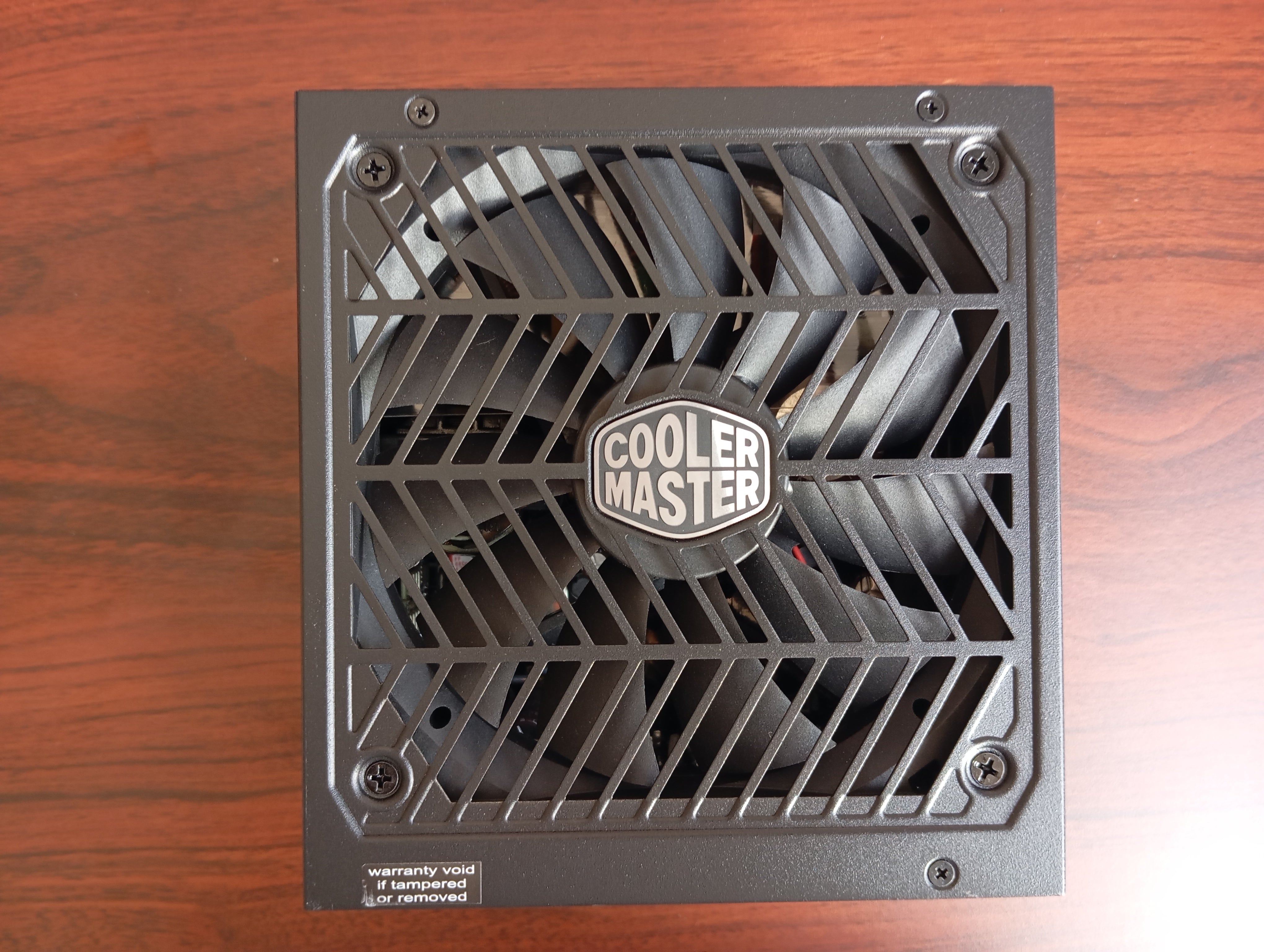 Refurbished Cooler Master XG750 Platinum Refurbished Cooler Master XG750 Platinum